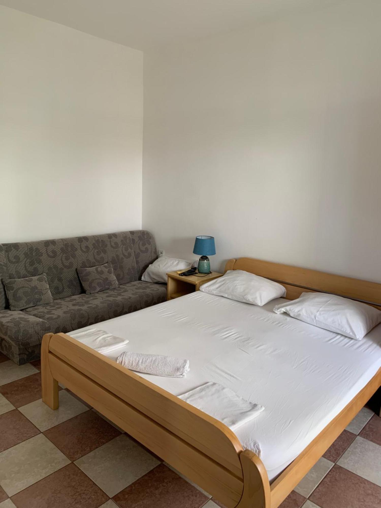 Anita Guest House Tivat Exteriér fotografie