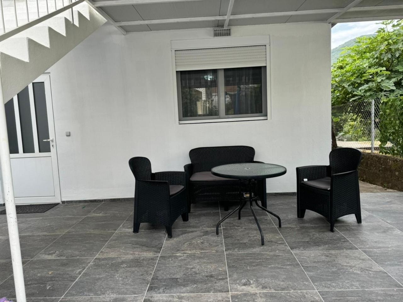 Anita Guest House Tivat Exteriér fotografie